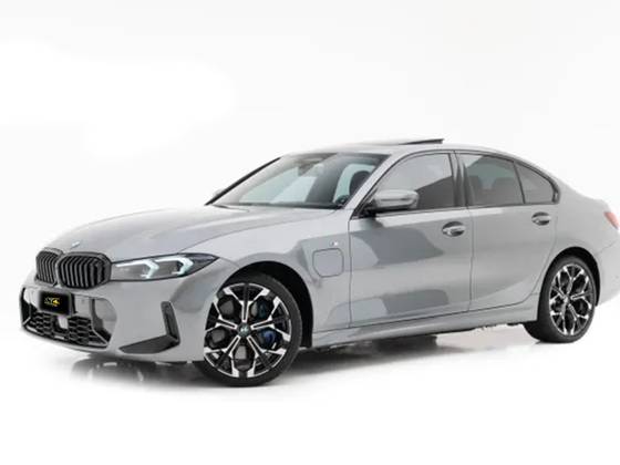 BMW 330e 2.0 16V TURBO HÍBRIDO M SPORT AUTOMÁTICO BMW 330e 2.0 16V TURBO HÍBRIDO M SPORT AUTOMÁTICO